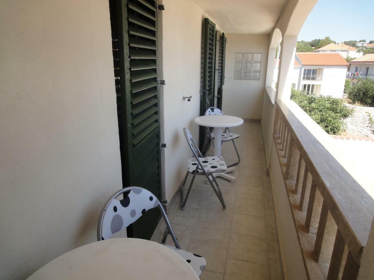 Apartments Villa Ana Drvenik Mali Exterior foto